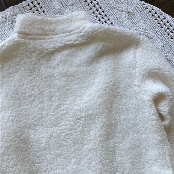 Wallflower White Cowl Neck Top with Cozy Sherpa Texture - Picture 8 of 10